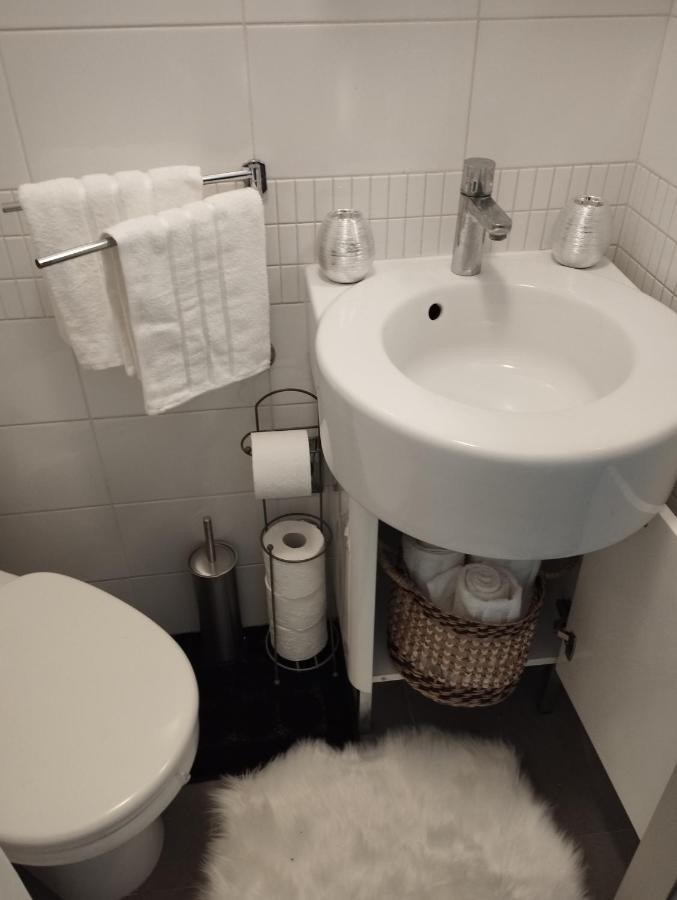 Bella Vista - Cozy Apartments With Easy Check-In And Free Parking Split Exterior foto