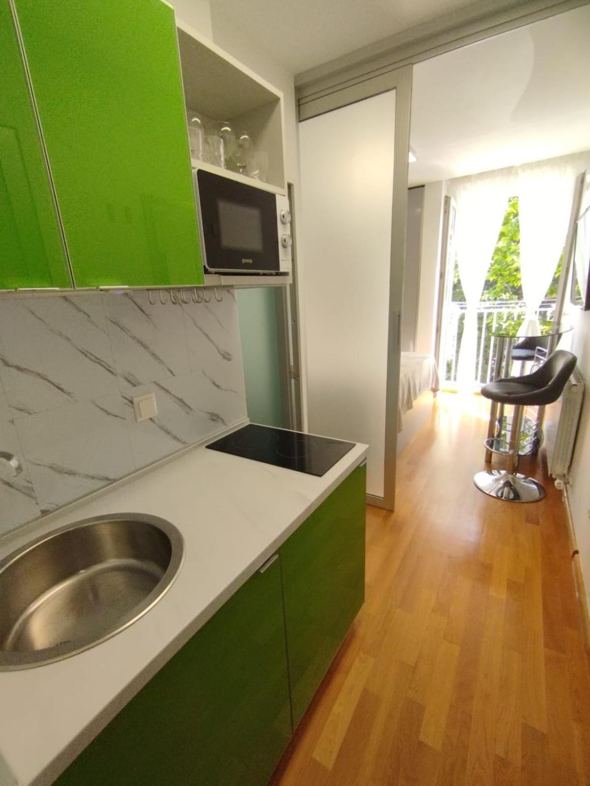 Bella Vista - Cozy Apartments With Easy Check-In And Free Parking Split Exterior foto